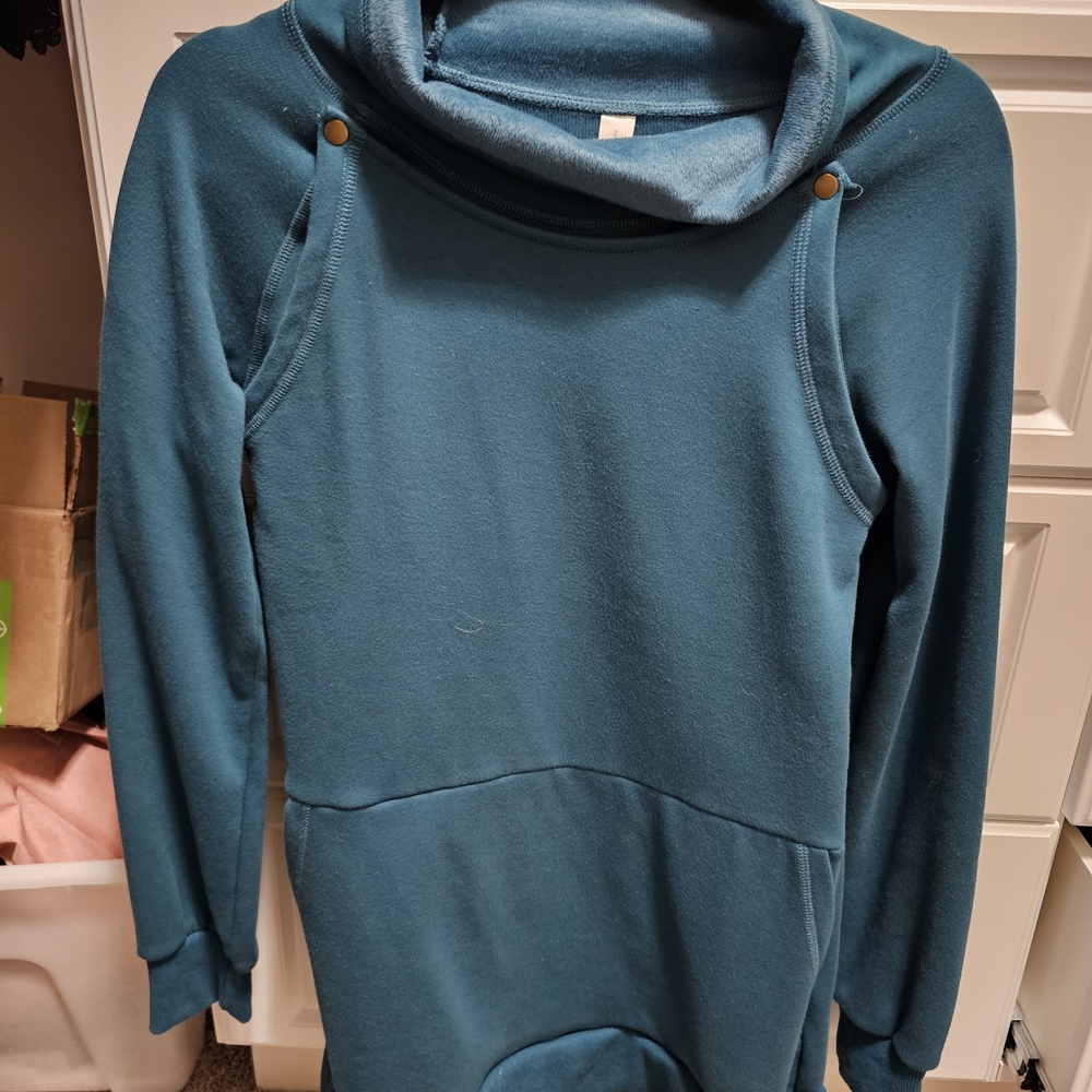 Latched Mama Harbor Snap Pullover